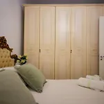 Giallo Napoletano * Neapol