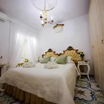 Apartament Giallo Napoletano *