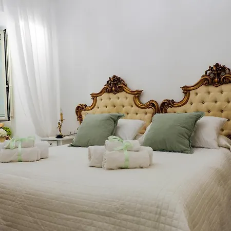 Giallo Napoletano Apartament